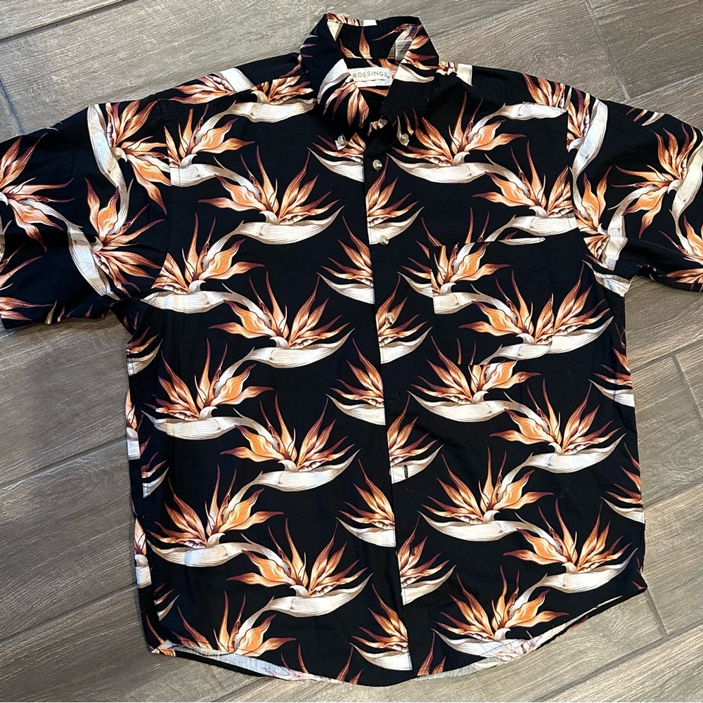 Crossings Floral Hawaiian Casual button down shirt